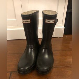 Mid calf hunter rainboots